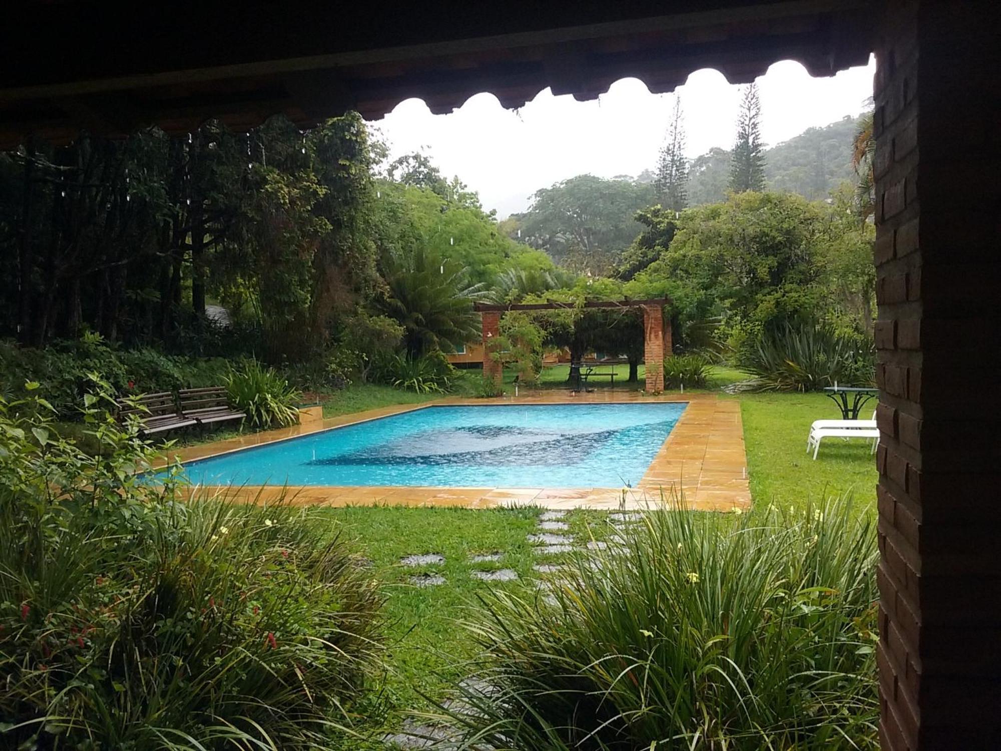 Estrada Do Carangola 2148 Amoedo Hotel Petrópolis Exterior foto